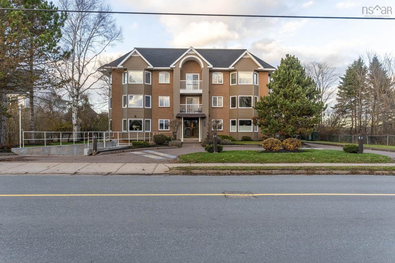 403 Prince Street - Photo 1