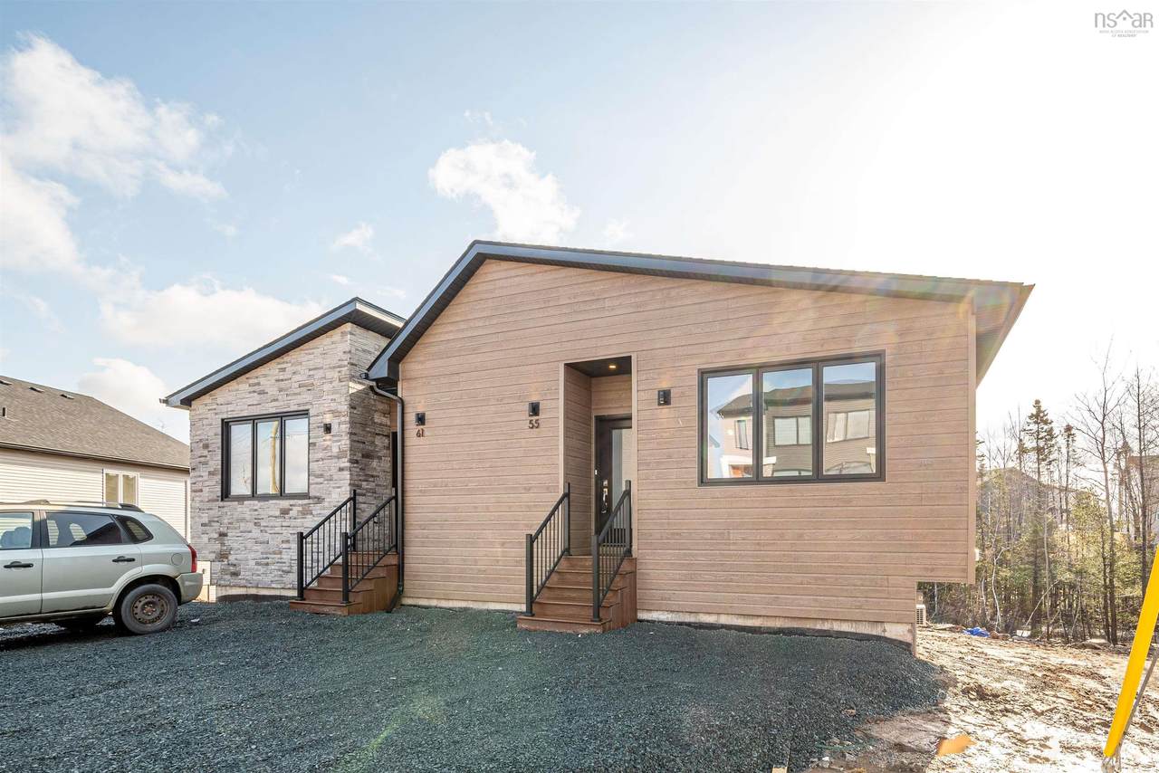 55 Keepsake Crescent - Photo 1