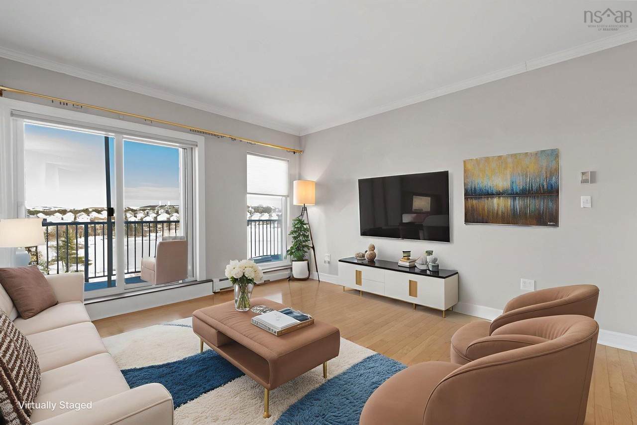 429 Parkland Drive - Photo 1