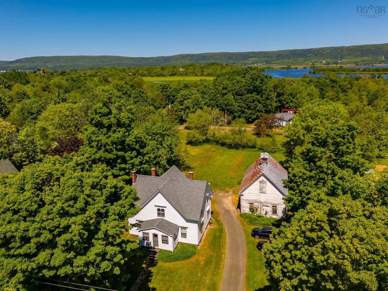 1851 Highway 201 - Photo 1