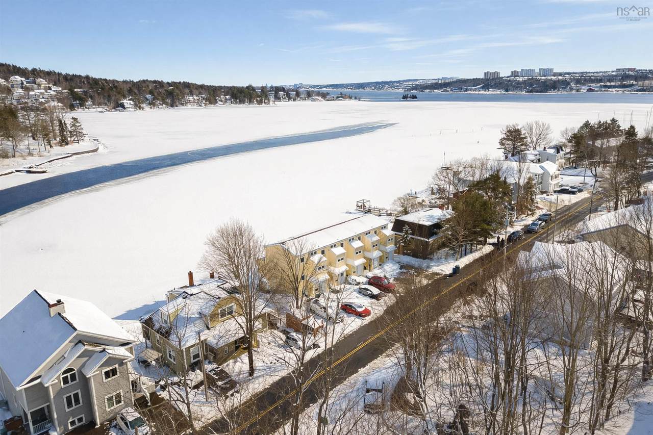 473 Shore Drive - Photo 1