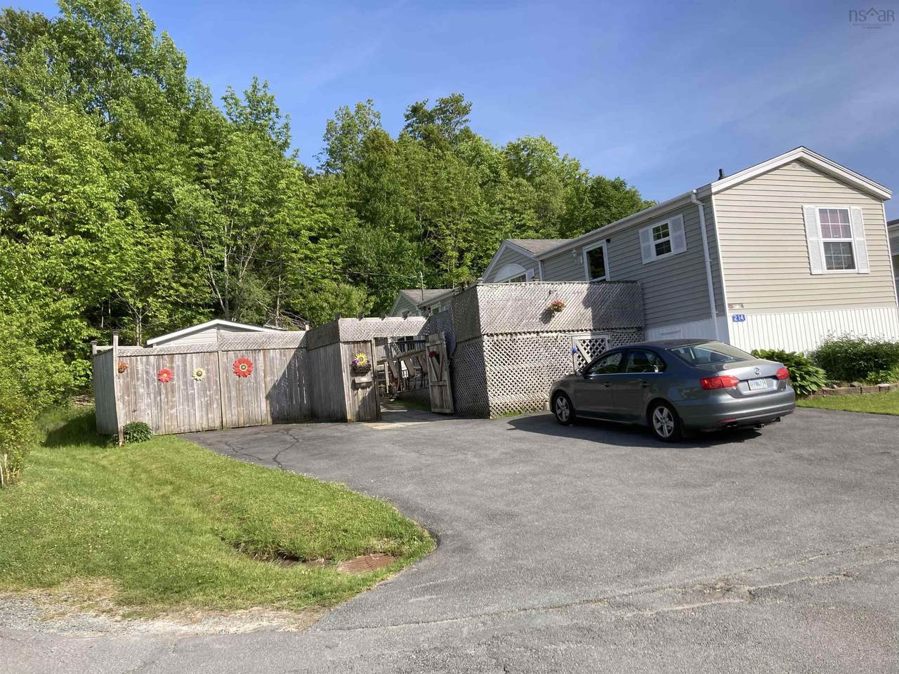 https://bt-photos.global.ssl.fastly.net/novascotia/1280_boomver_1_202604143-2.jpg
