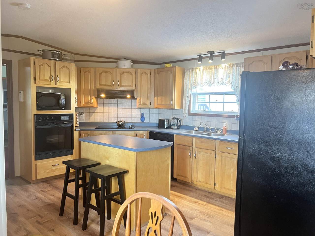 https://bt-photos.global.ssl.fastly.net/novascotia/1280_boomver_1_202604143-2.jpg