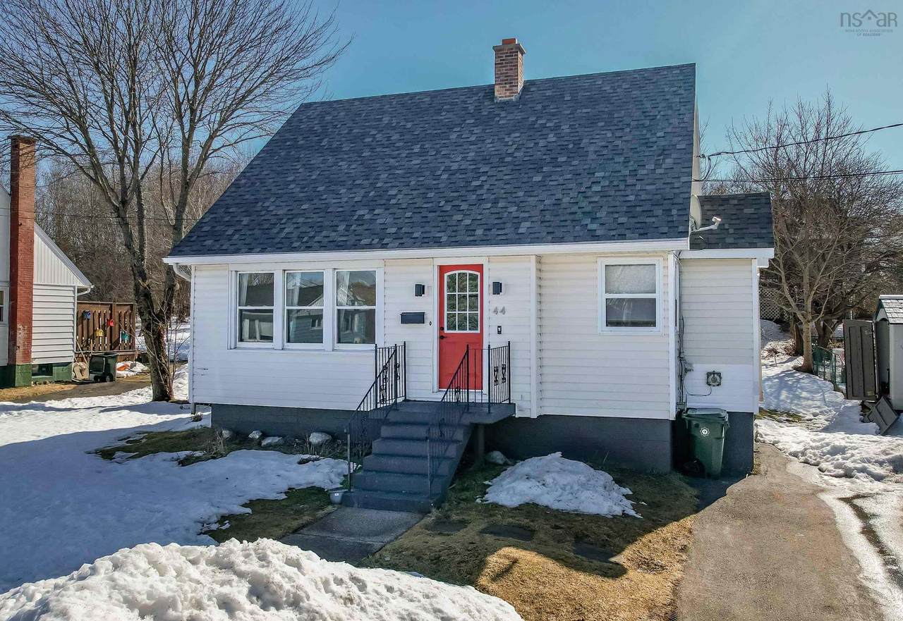 44 Archibald Avenue - Photo 1