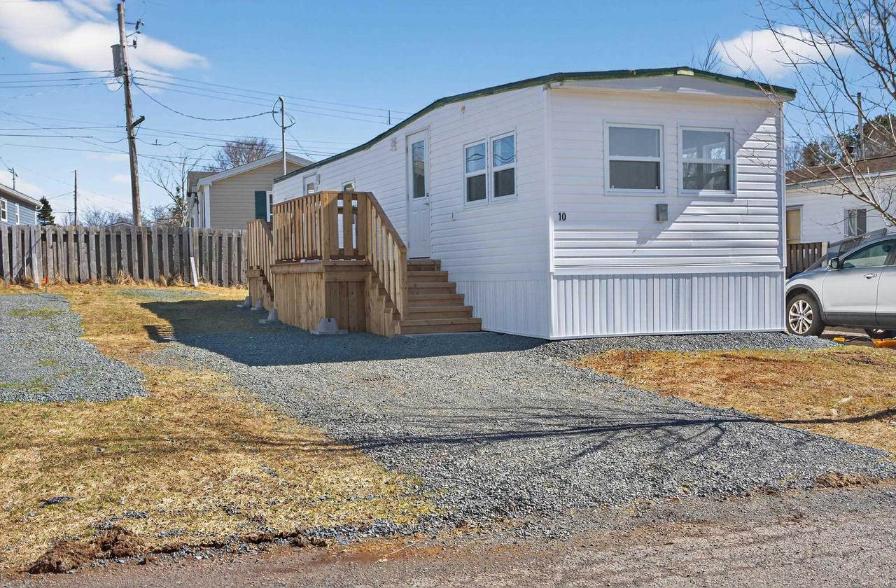 10 Christina Lane - Photo 1