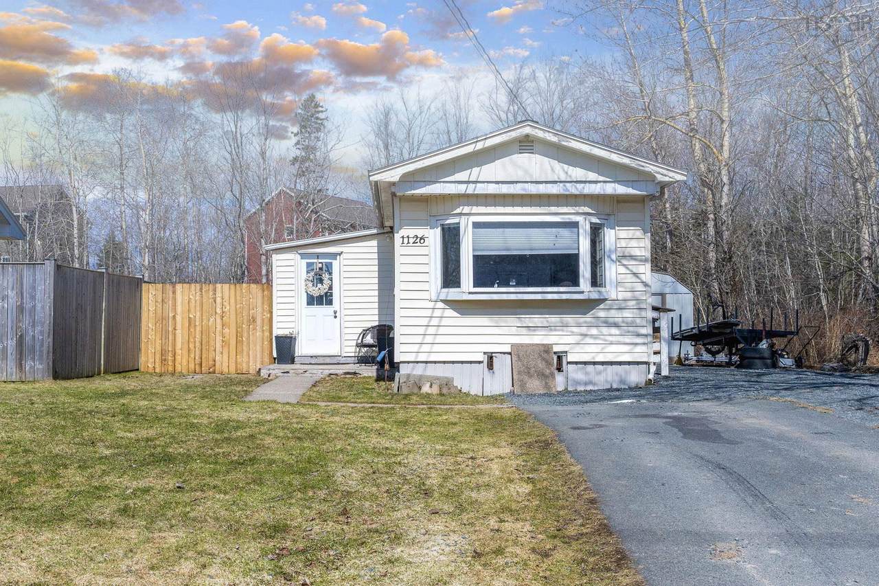 1126 Highway 2 Highway - Photo 1