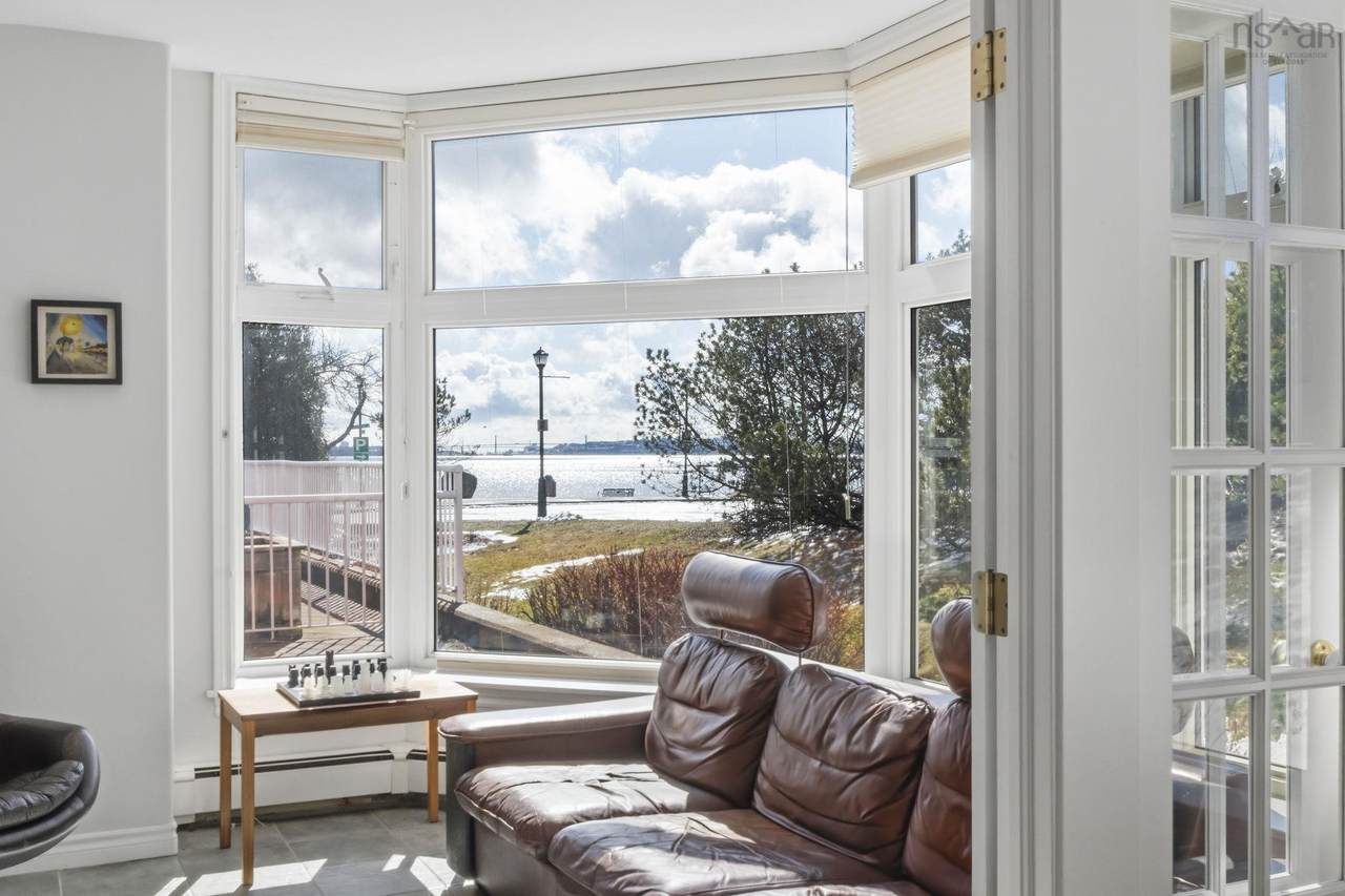 99 Waterfront Drive - Photo 1