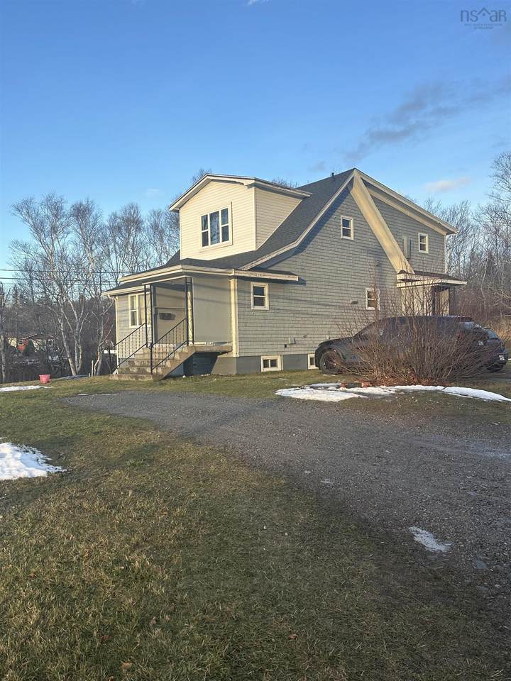 1696 Victoria Road - Photo 1
