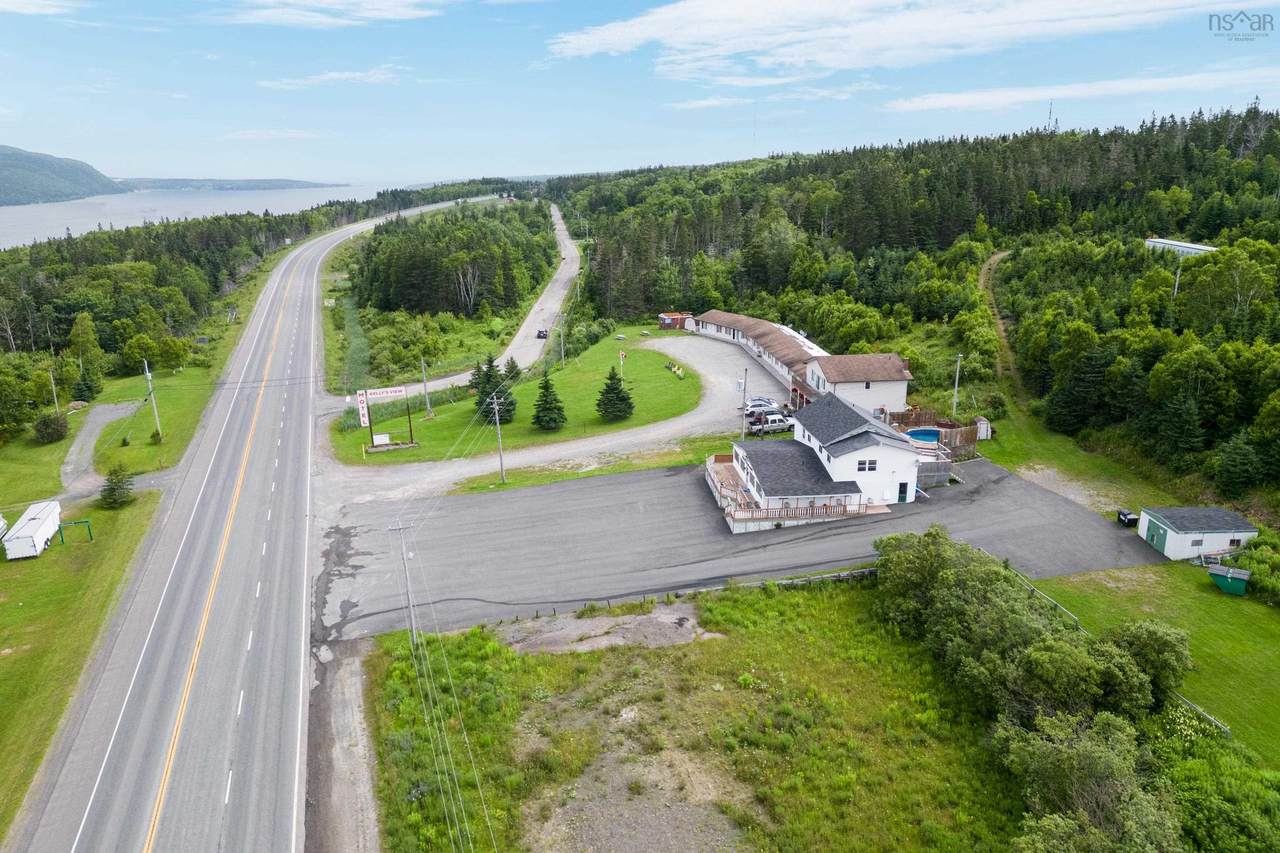 785 105 Highway - Photo 1