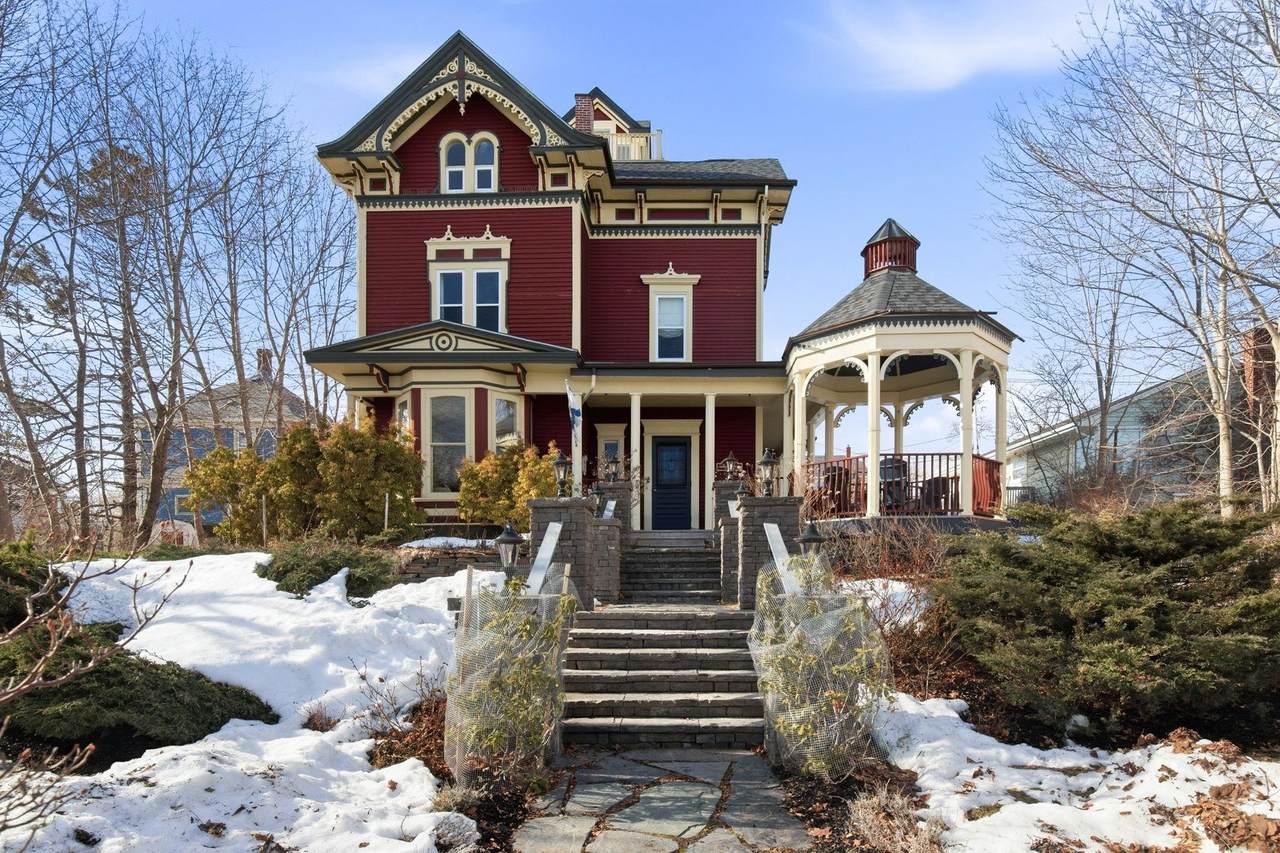 42 Falkland Street - Photo 1