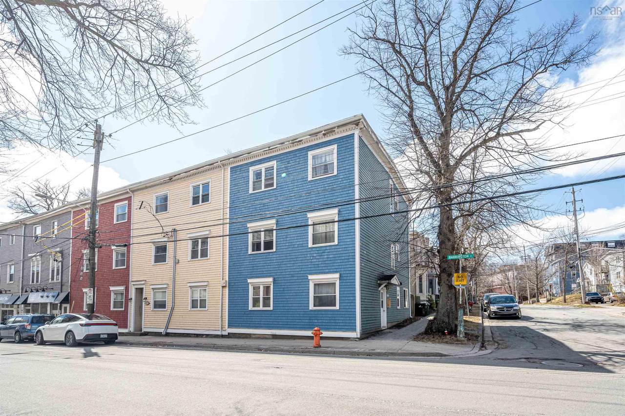 1034 Barrington Street - Photo 1