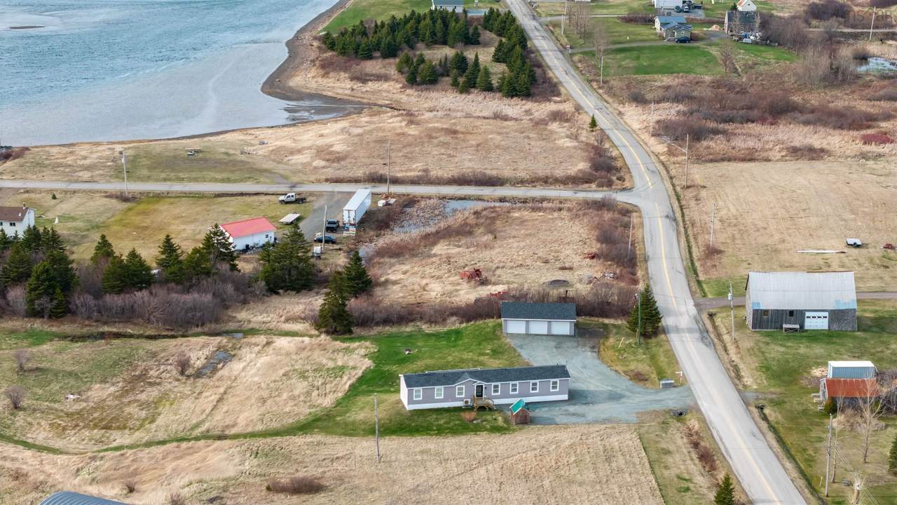 https://bt-photos.global.ssl.fastly.net/novascotia/1280_boomver_1_202608438-2.jpg
