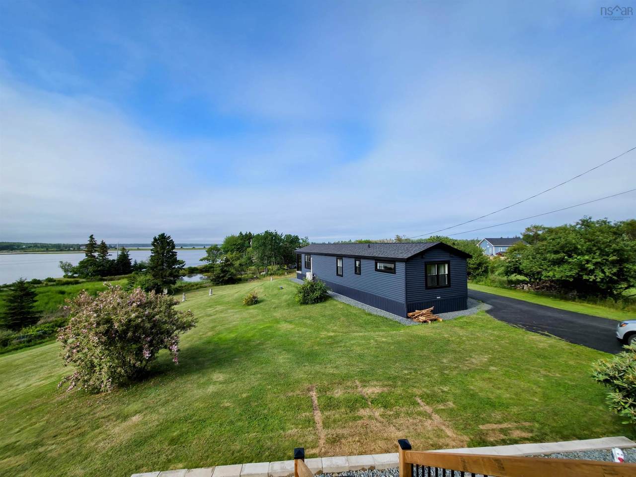 https://bt-photos.global.ssl.fastly.net/novascotia/1280_boomver_1_202608525-2.jpg