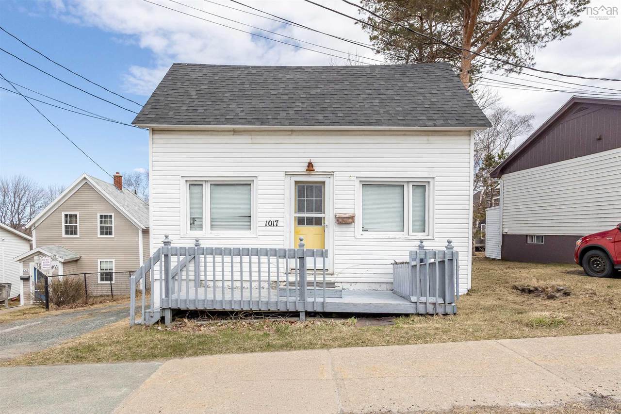 1017 George Street - Photo 1
