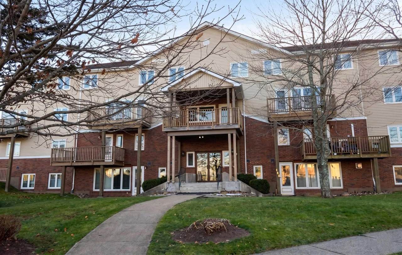 158 Farnham Gate Road - Photo 1