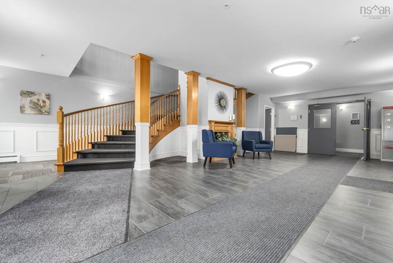 512 Parkland Drive - Photo 1