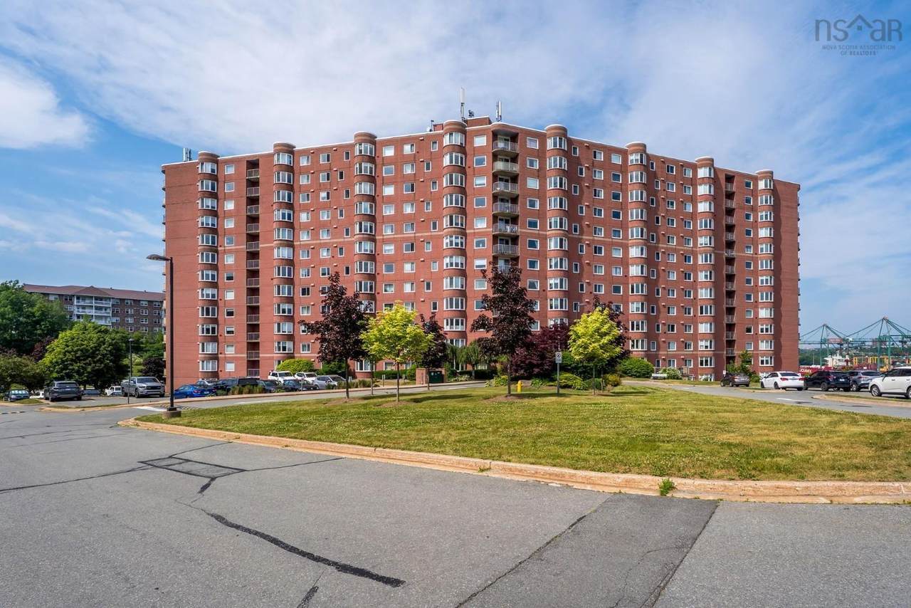 45 Vimy Avenue - Photo 1