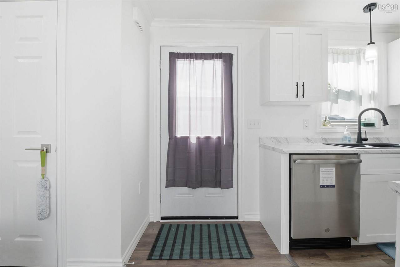 https://bt-photos.global.ssl.fastly.net/novascotia/1280_boomver_1_202609757-2.jpg