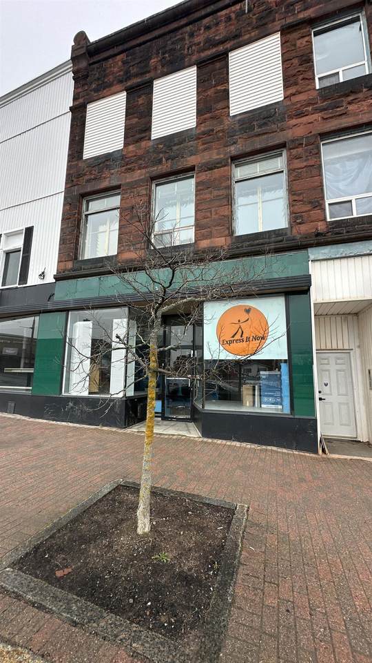 111 Victoria Street - Photo 1