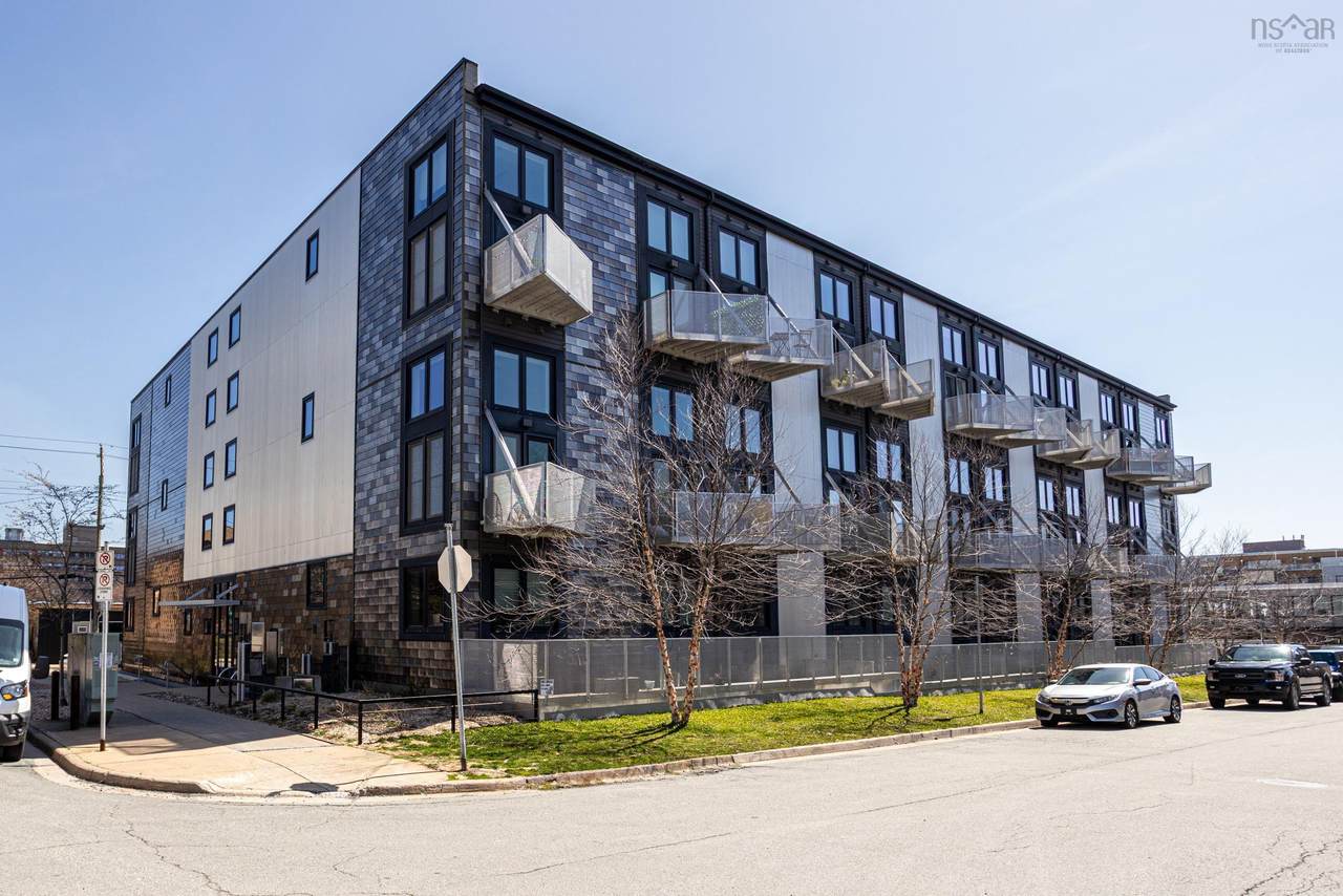 5662 Roberts Street - Photo 1
