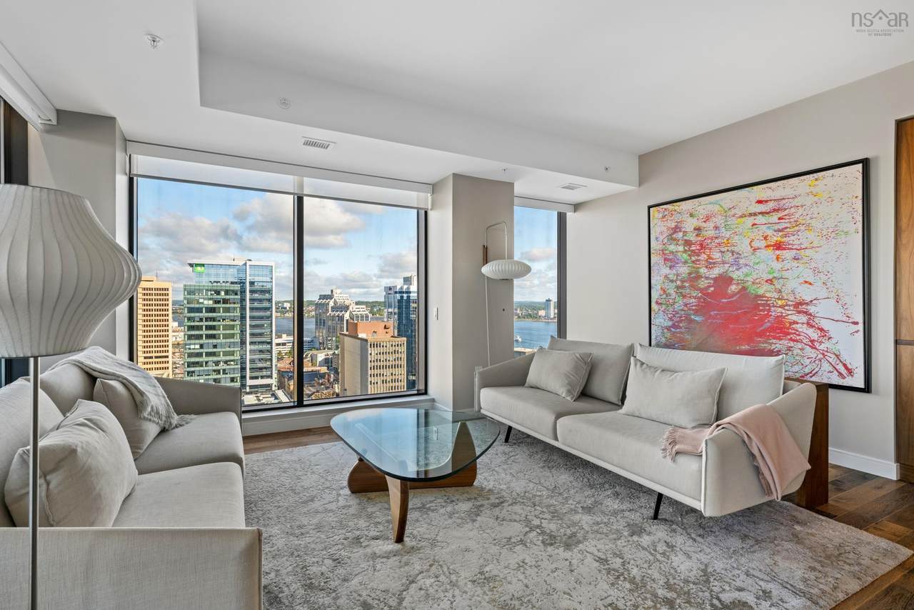 1650 Granville Street - Photo 1