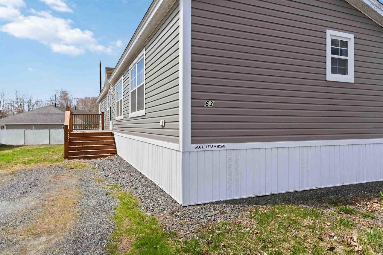 63 Douglas Avenue - Photo 1