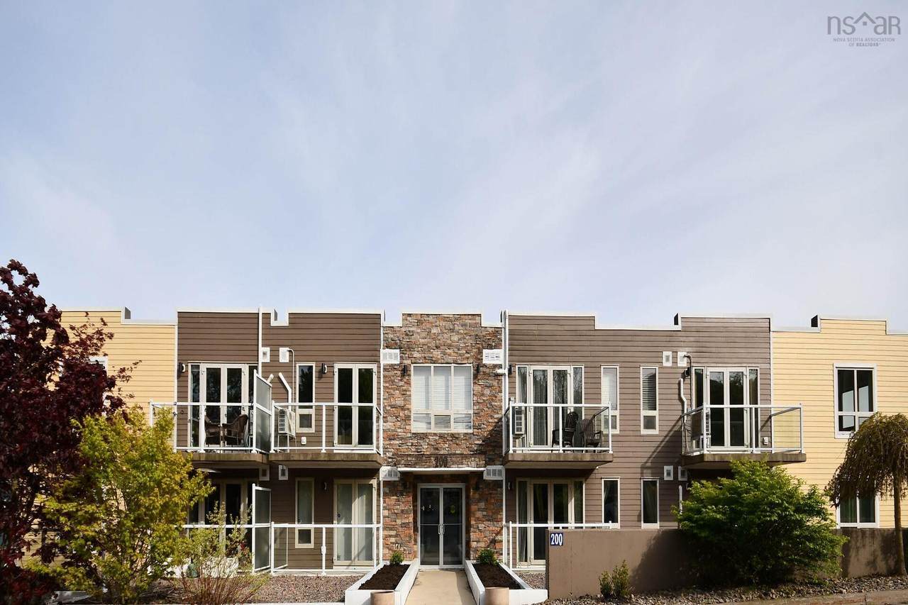 200 Crown Drive - Photo 1