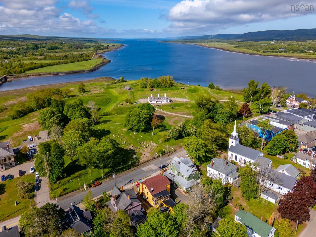 https://bt-photos.global.ssl.fastly.net/novascotia/1280_boomver_1_202613063-2.jpg