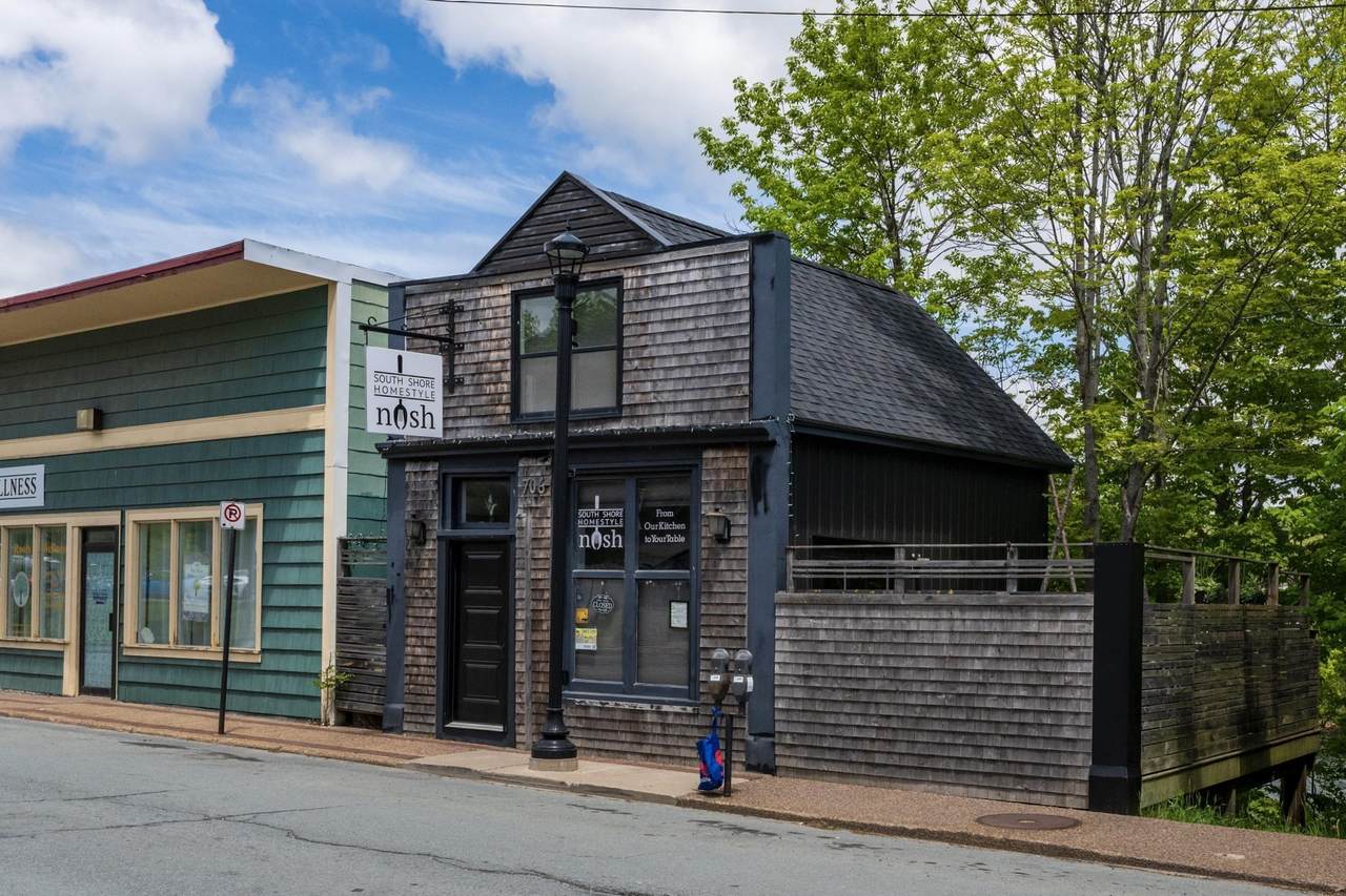 706 King Street - Photo 1