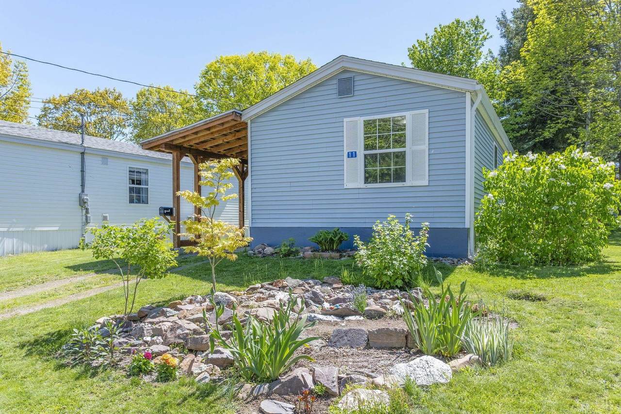 11 Olympic Avenue - Photo 1