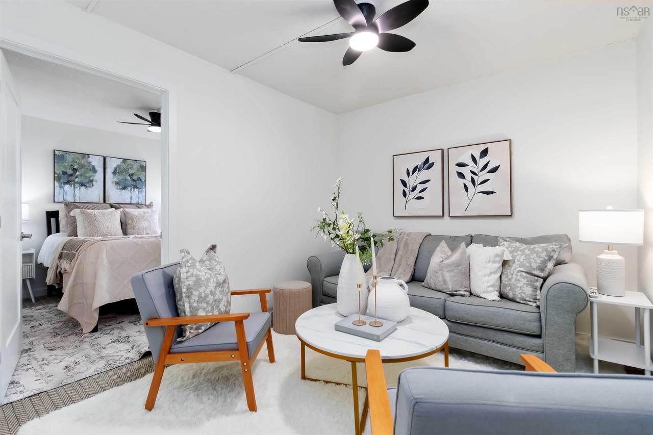 5572 North Ridge Road - Photo 1