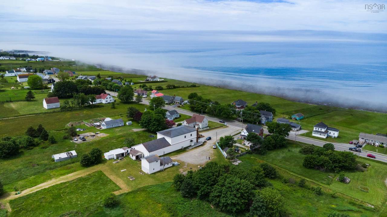 960 Highway 1 - Photo 1