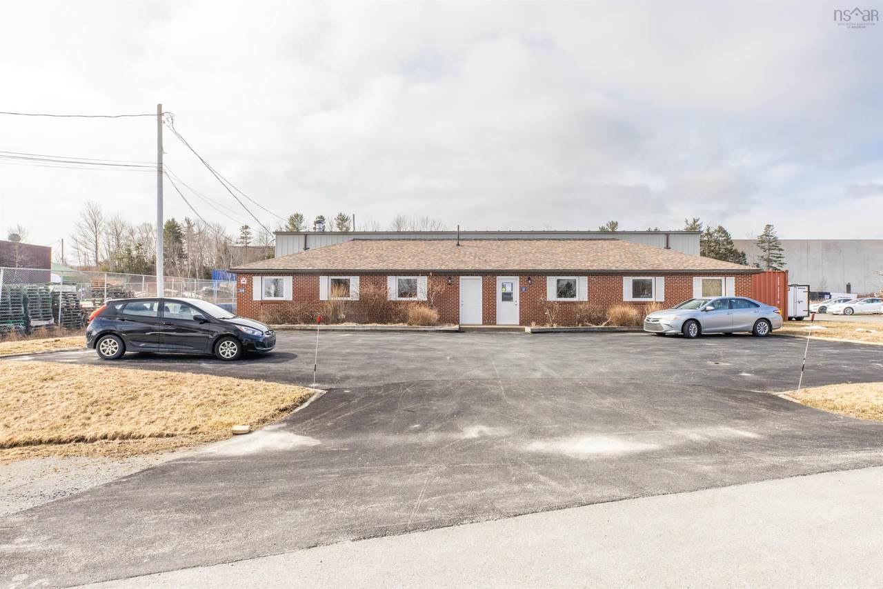 22 Topsail Court - Photo 1