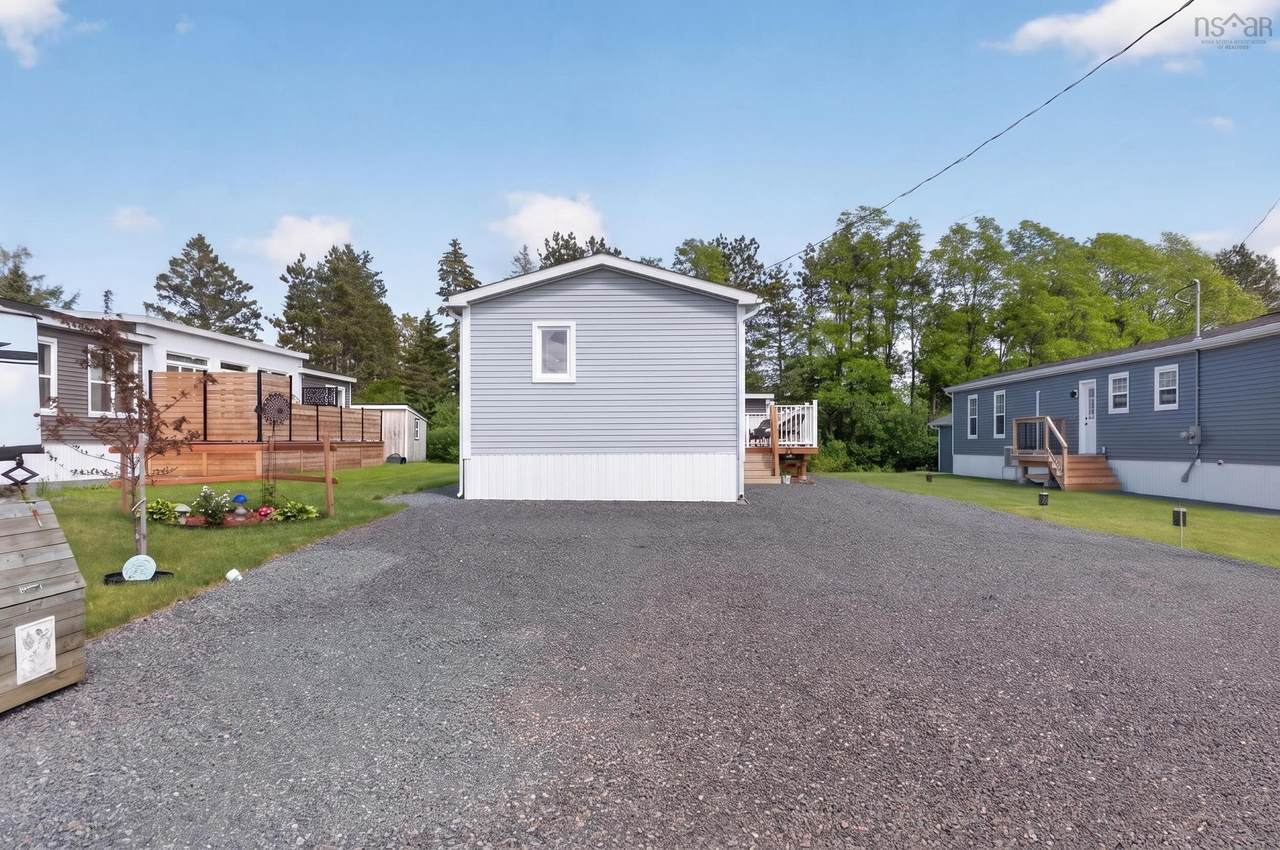 https://bt-photos.global.ssl.fastly.net/novascotia/1280_boomver_1_202615582-2.jpg