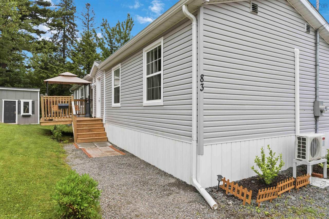83 Cedarwood Crescent - Photo 1