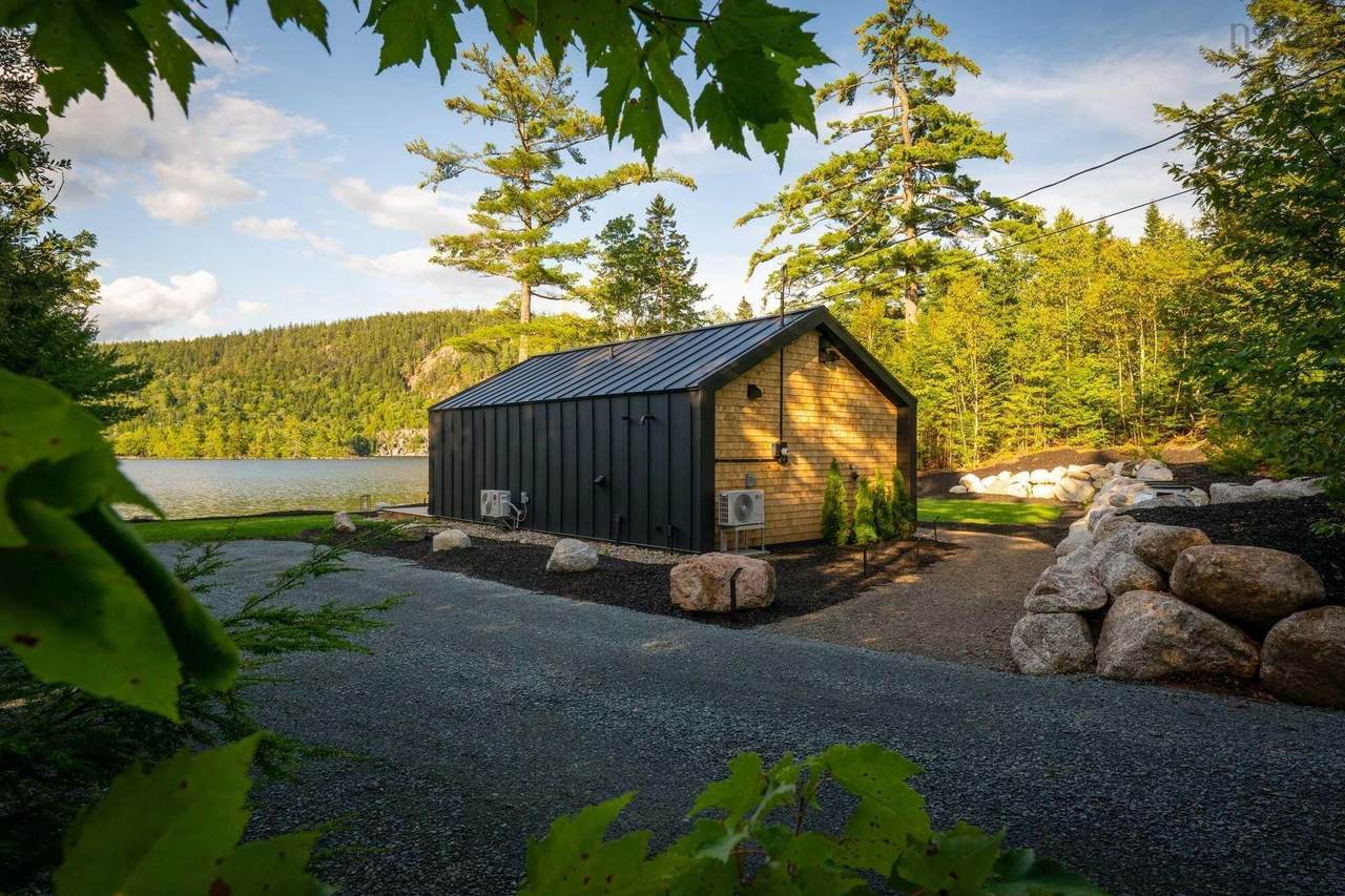 https://bt-photos.global.ssl.fastly.net/novascotia/1280_boomver_1_202616917-2.jpg