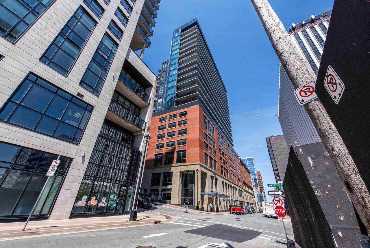 1650 Granville Street - Photo 1
