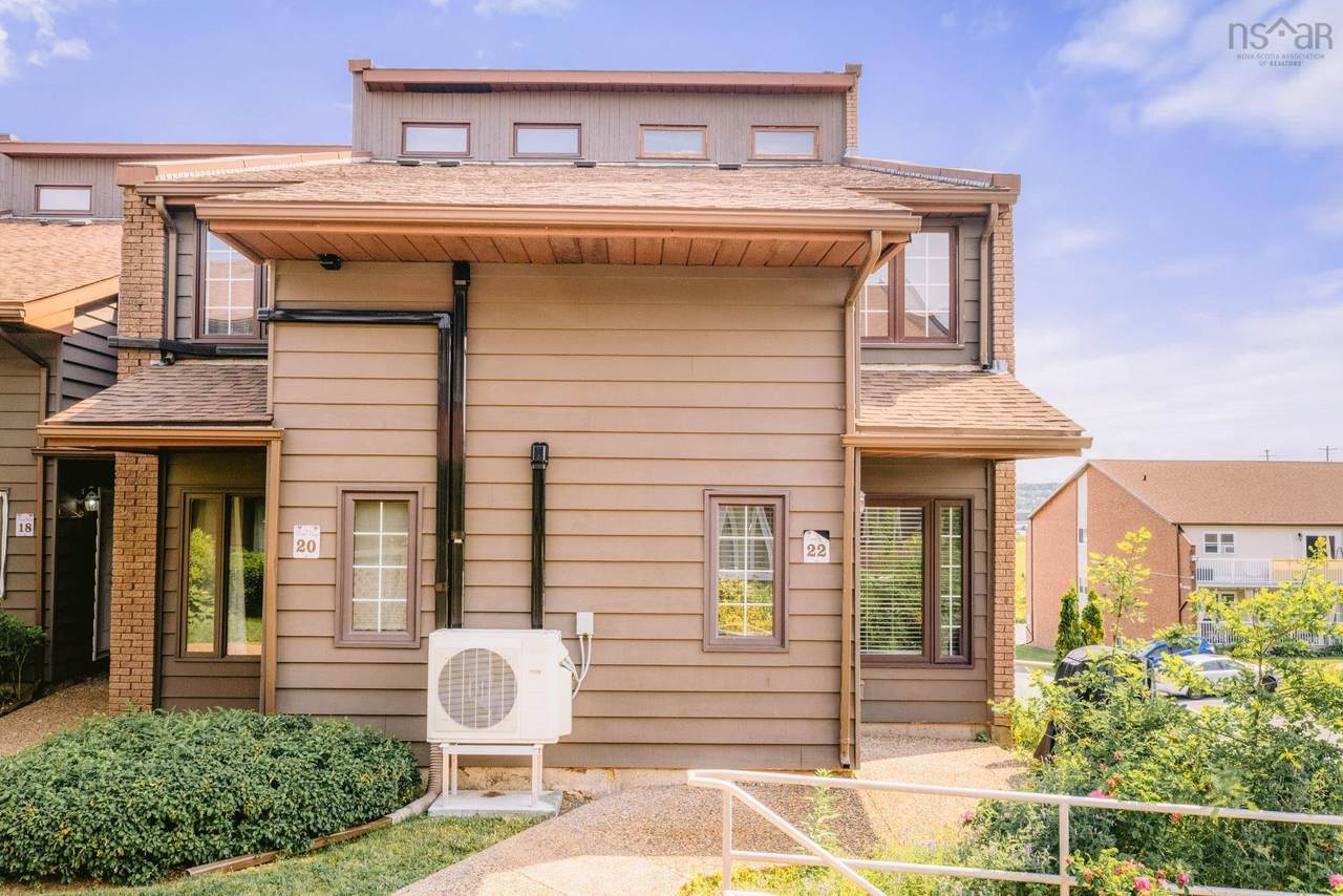 4 Rose Way - Photo 1