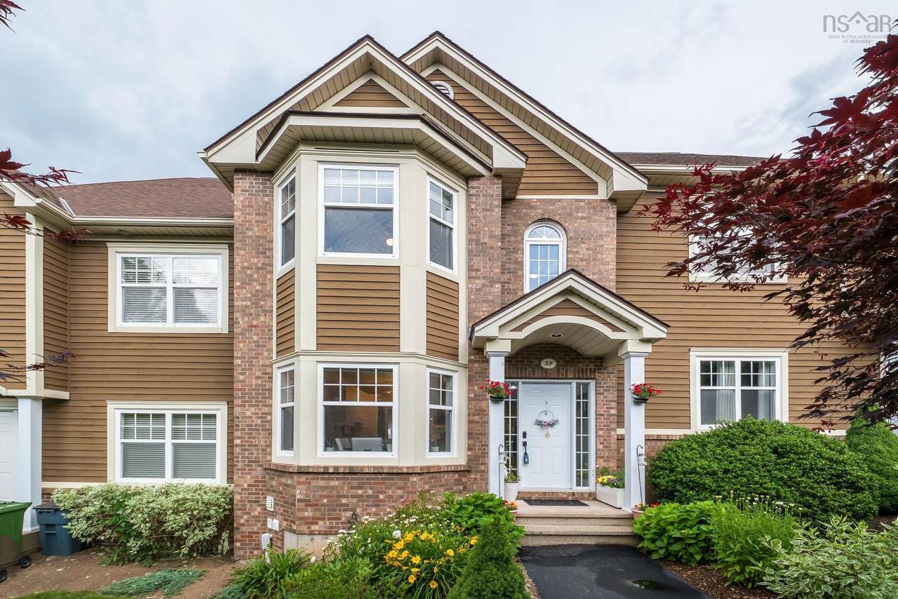 38 Greenside Lane - Photo 1