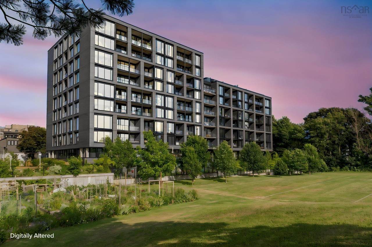 1048 Wellington - Photo 1
