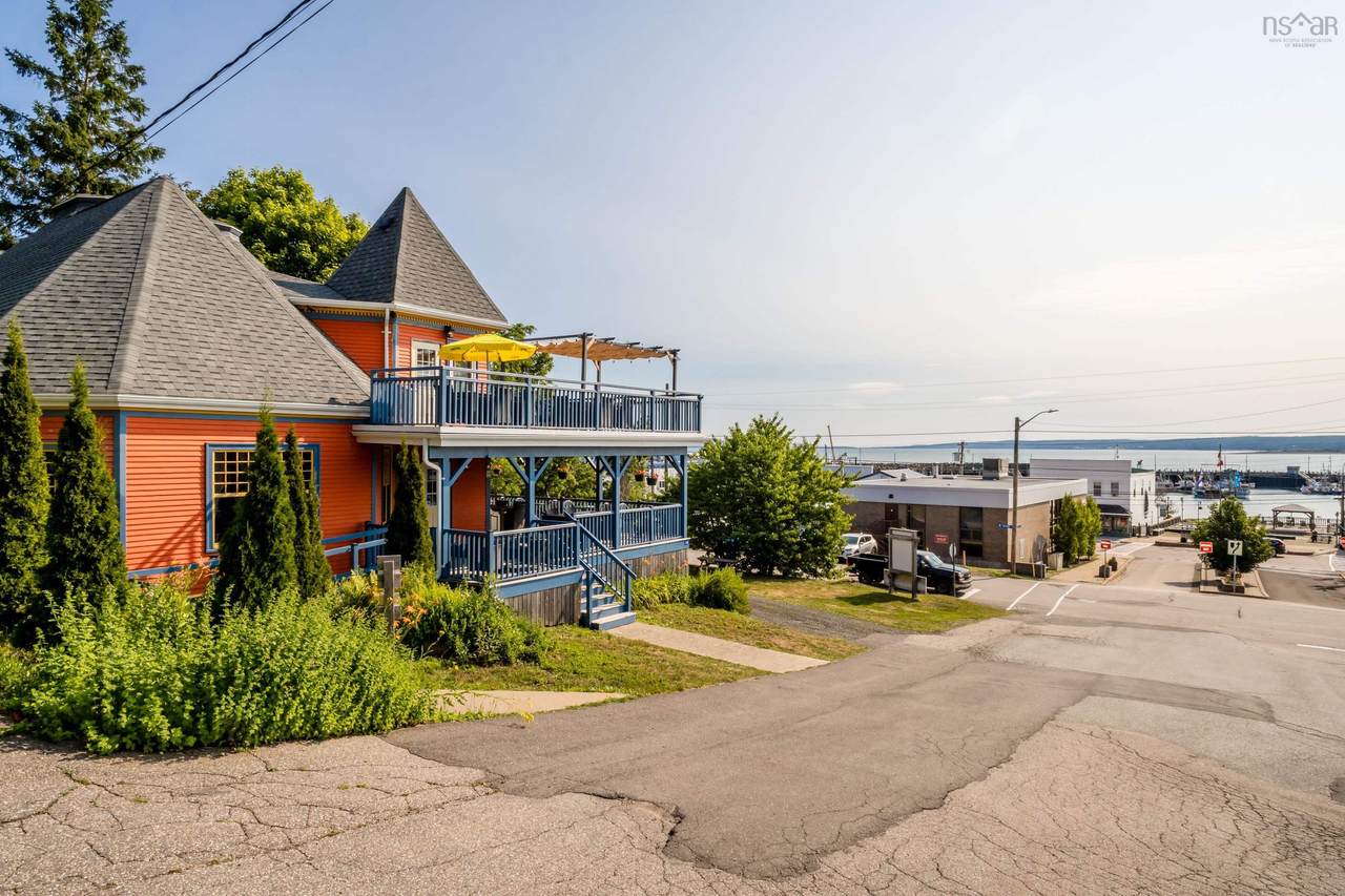 https://bt-photos.global.ssl.fastly.net/novascotia/1280_boomver_1_202618542-2.jpg