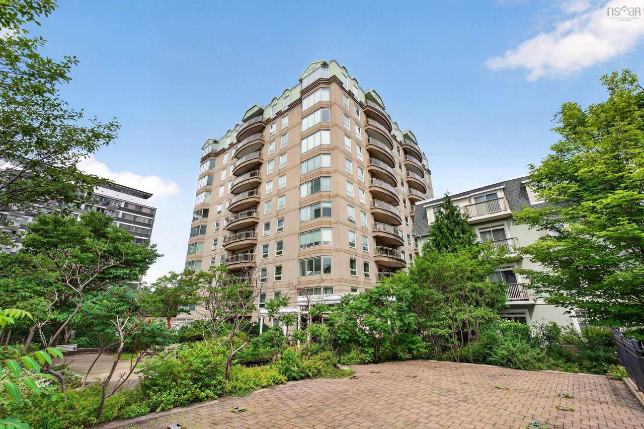 1540 Summer Street - Photo 1
