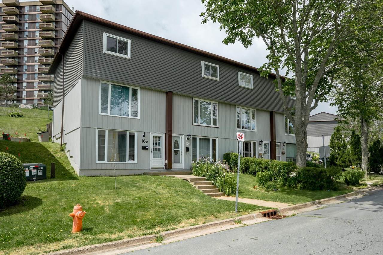 104 Bromley Road - Photo 1