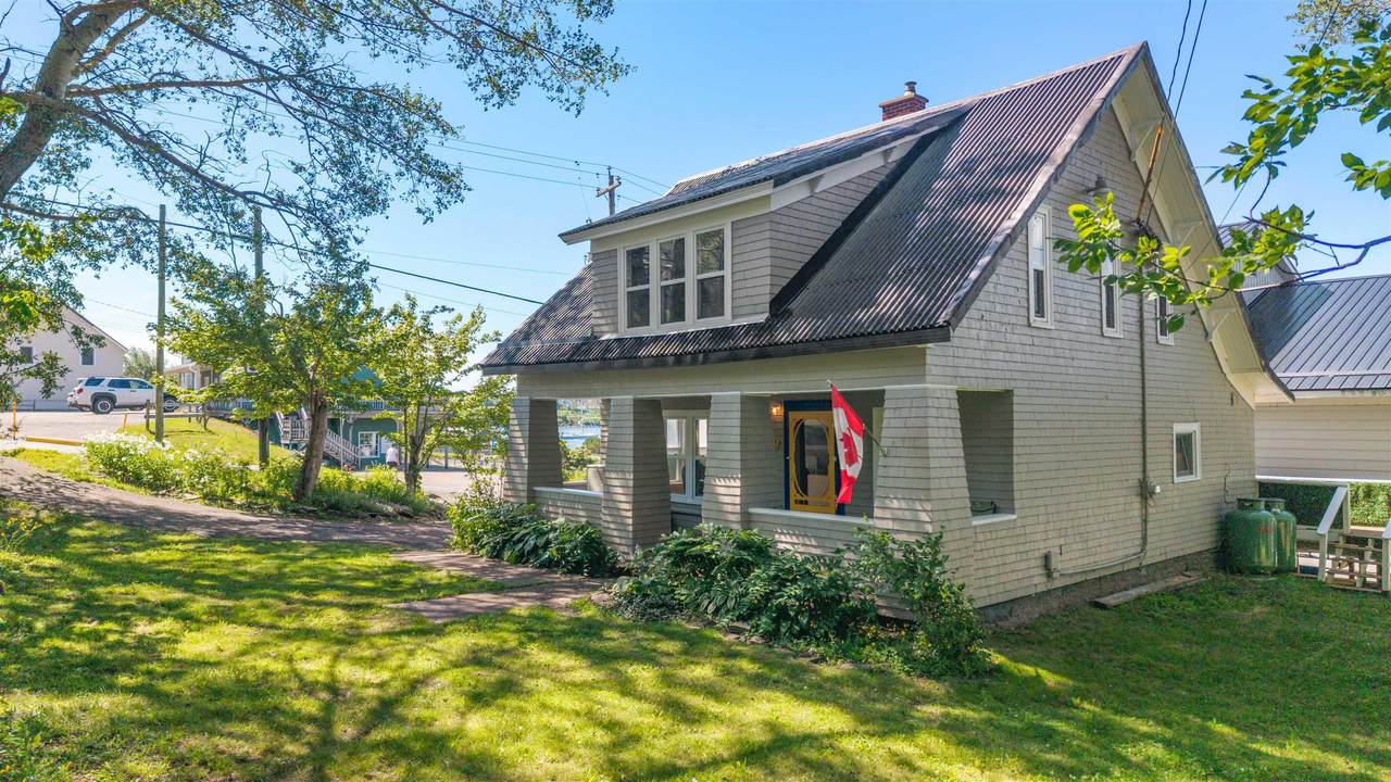 229 Granville Street - Photo 1