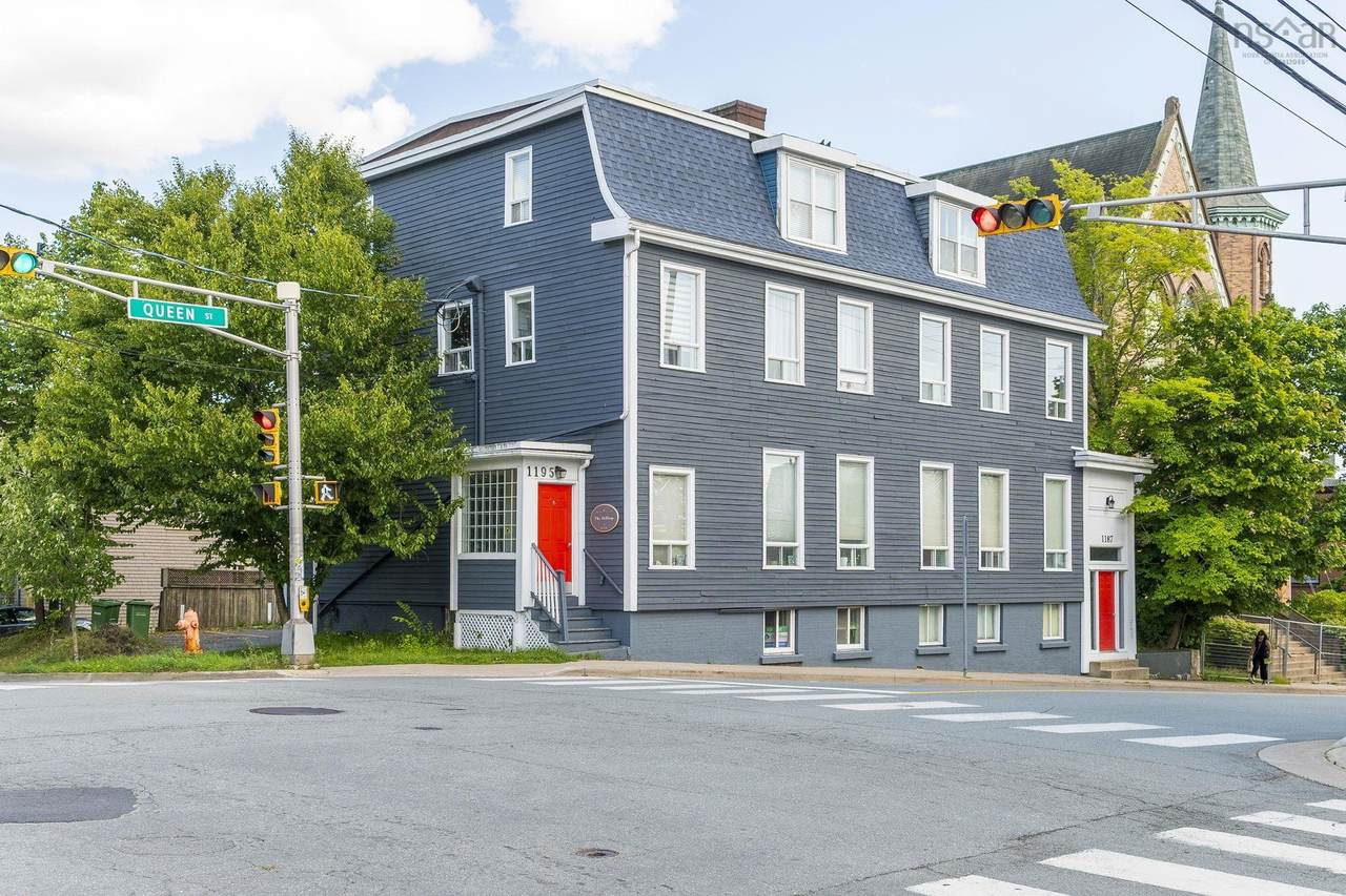 1187 Queen Street - Photo 1