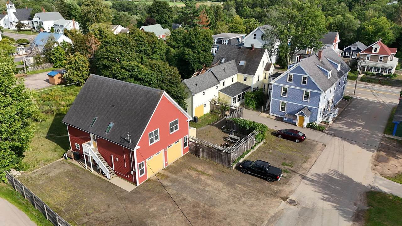 469 Main St Street - Photo 1