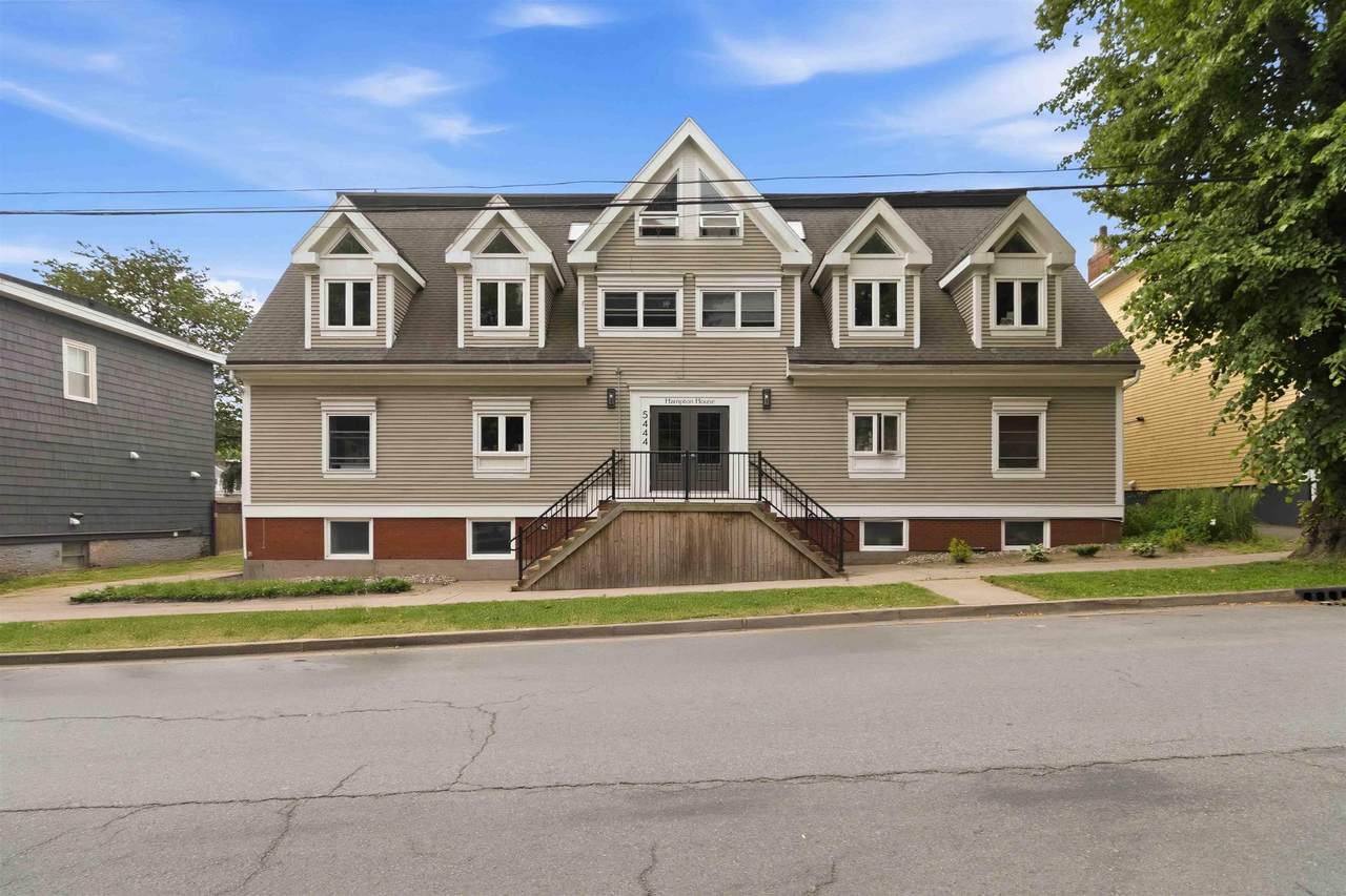 5444 Victoria Road - Photo 1