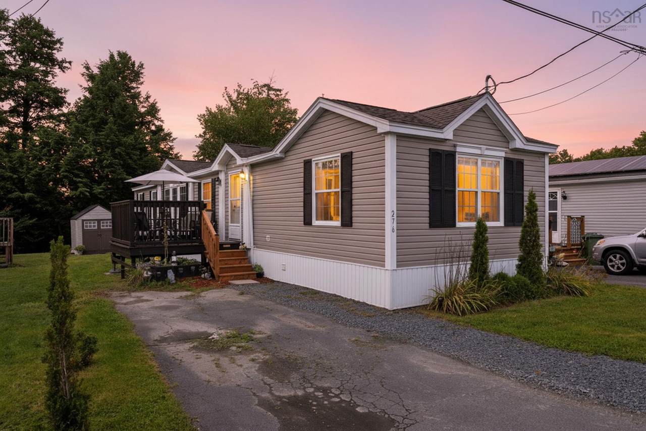276 Circle Drive - Photo 1