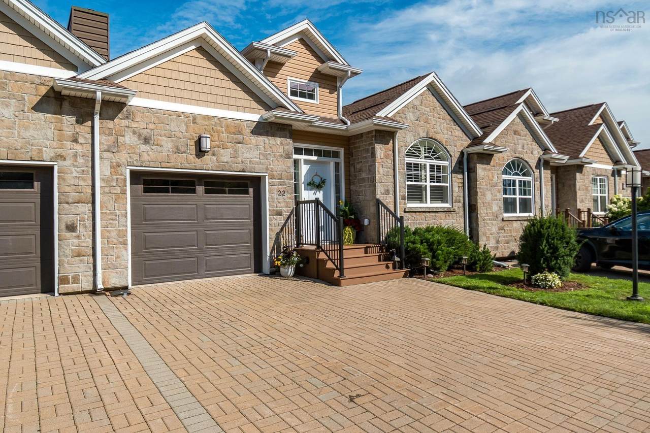 22 Chaucer Lane - Photo 1