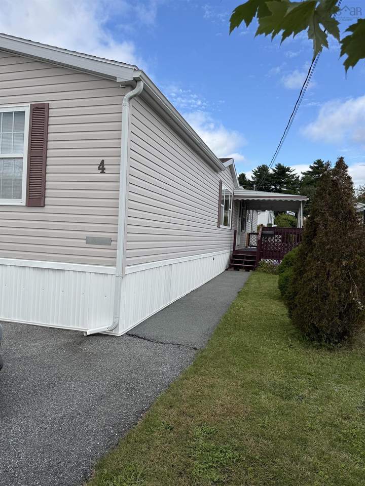 4 Belmont Drive - Photo 1